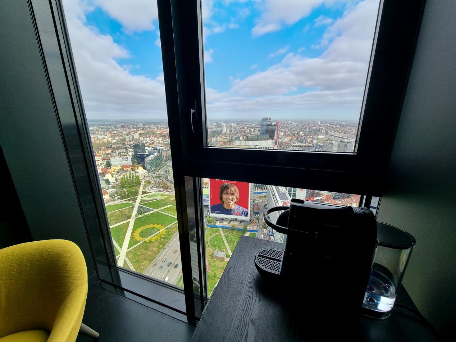 Skyline Solaria Milano Hotel Kültér fotó